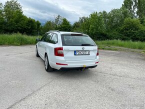 Škoda Octavia Combi 1.6 TDI 110k Business 4x4 - 8