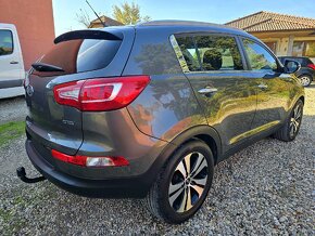 Kia Sportage 2.0 CRDi AUTOMAT 4WD - 8