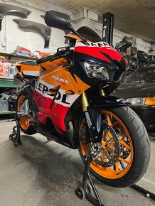 Honda CBR 600 rr REPSOL  r.2014 - 8