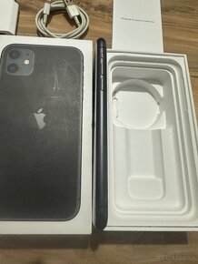 Predám Apple iPhone 11 64GB Malé známky opotrebovania - 8