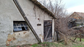 RODINNÝ DOM -CHALÚPKA a POZEMOK 1478 m2 KAPINCE -KÚPOU VOĽNÝ - 8