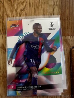 TOPPS FINEST ZBERATEĽSKÉ FUTBALOVÉ KARTY KARTIČKY - 8