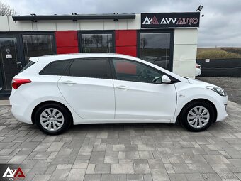 Hyundai i30 CW 1.6 CRDi, 130 495km, Ťažné zariadenie, SR - 8