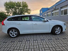 Volvo V60 2016 2,0 diesel 110kW automat - 8