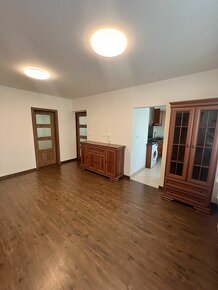 3 izbový byt s balkónom v Ružinove, kompletná rekonštrukcia - 8