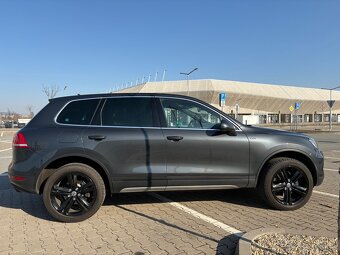 VW Touareg 4.2 TDI - 8