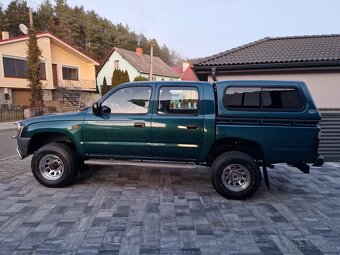 Toyota Hilux 2.4 TD Double Cab 4x4 - 8