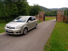 Toyota Corolla Verso 2.2, D-4D - 8