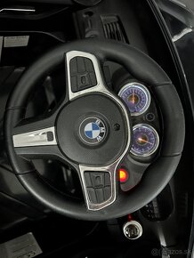 Elektrické autíčko BMW 6 GT - čierne - 8