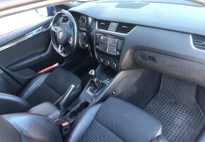 Škoda Octavia Combi 2.0 TDI RS CR DPF - 8