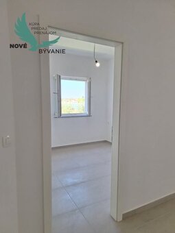 Novostavba apartmánu s výhľadom na more len 50m od mora v Ch - 8