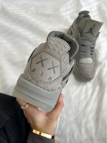 Air Jordan 4 Retro Grey "KAWS" PREMIUM - 8