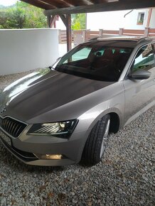 Škoda Superb Combi 2,0Tdi Style Plus - 8