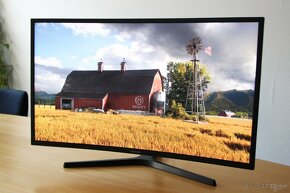 32" QLED Samsung C32HG70 144hz - 8