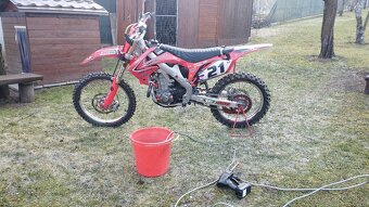 Honda CRF 450R - 8