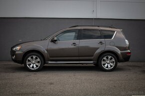 Mitsubishi Outlander 2.2 DI-D (177k),Financovanie,Nebúrané - 8