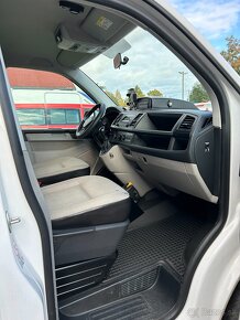 Volkswagen Transporter T6 - 2.0 TDI Sanitné vozidlo 4x4 - 8