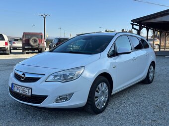 Opel Astra Sport Tourer LPG - 8