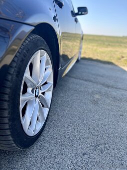 BMW 5 Touring (E61) M packet – spoľahlivé a pohodlné kombi - 8