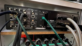 ACCUPHASE preamp DC-330 + egualizér DG-38 + 10x karta - 8