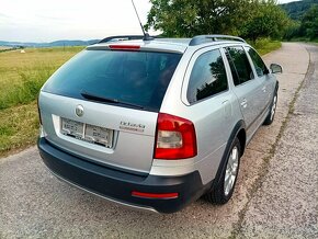 Skoda Octavia Scout 2.0 TDI 4x4  NAVI XENON - 8