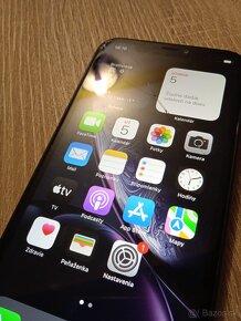 iPhone XR / 128GB čierny spredu aj vzadu praskliny - 8