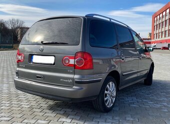 VW Sharan - 8