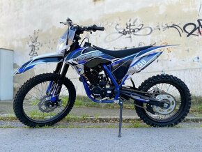 Dirtbike 250ccm, 14,5 kW 21/18 - 8