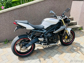 Triumph Street Triple 675 2013 - 8