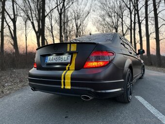 Mercedes C w204 320 - 8