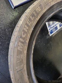 235/45 ZR19 Michelin  A 245/40 R19 Michelin letne penumatiky - 8