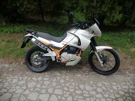 Kawasaki KLE 500 - 8