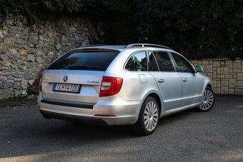 Škoda Superb Combi 2.0 TDI CR Elegance - 8