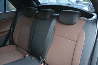 Hyundai i20 1.4 MPi, SR. voz - 8