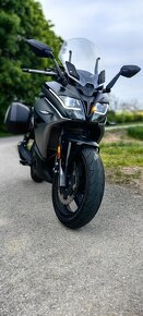 CF moto 650 GT - 8