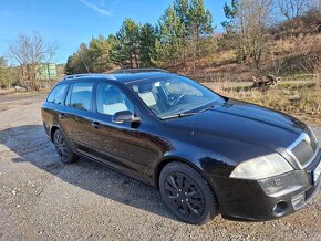 Škoda Octavia Combi 2.0 TDI RS - 8