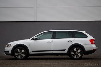 Škoda Octavia Combi SCOUT2.0 TDI DSG 4x4 - 8