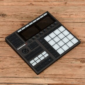 Maschine Plus - 8