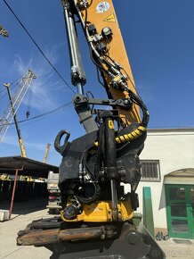 Liebherr R926 COMPACT 2015 - 8