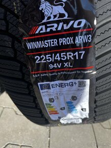 5x112 R17 7,5J ET52 VW + 225/45 R17 zimné (2024) - 8