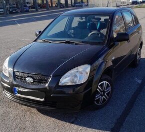 Kia Rio - 8