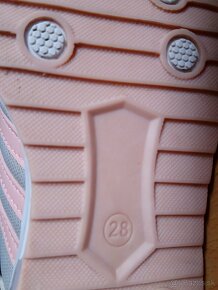 Detská športová obuv Adidas, EU 28 (18 cm) - ako nové - 8
