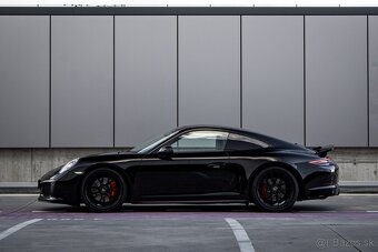 Porsche 911 Carrera GTS Coupé - 8