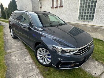 VW PASSAT COMBI GTE DSG 160 KW,NAVI,IQLED,PANORAMA - 8