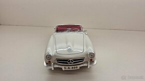 1:18 MERCEDES-BENZ 190 SL - 8