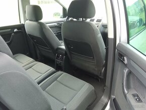 Volkswagen Touran 1.9 TDI 77kw  7.miestne - 8