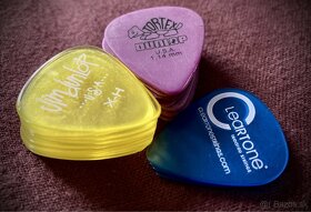 Trsatka DUNLOP set / bundle guitar picks - 8