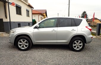 TOYOTA RAV4 2.2D 110kW AUTOMAT - 4x4-UZAVIERKA-NOVA STK - 8