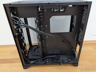 Lian Li O11 Dynamic XL ROG Certified (Prémiová PC skrinka) - 8