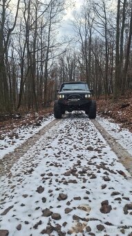 Jeep Cherokee xj - 8